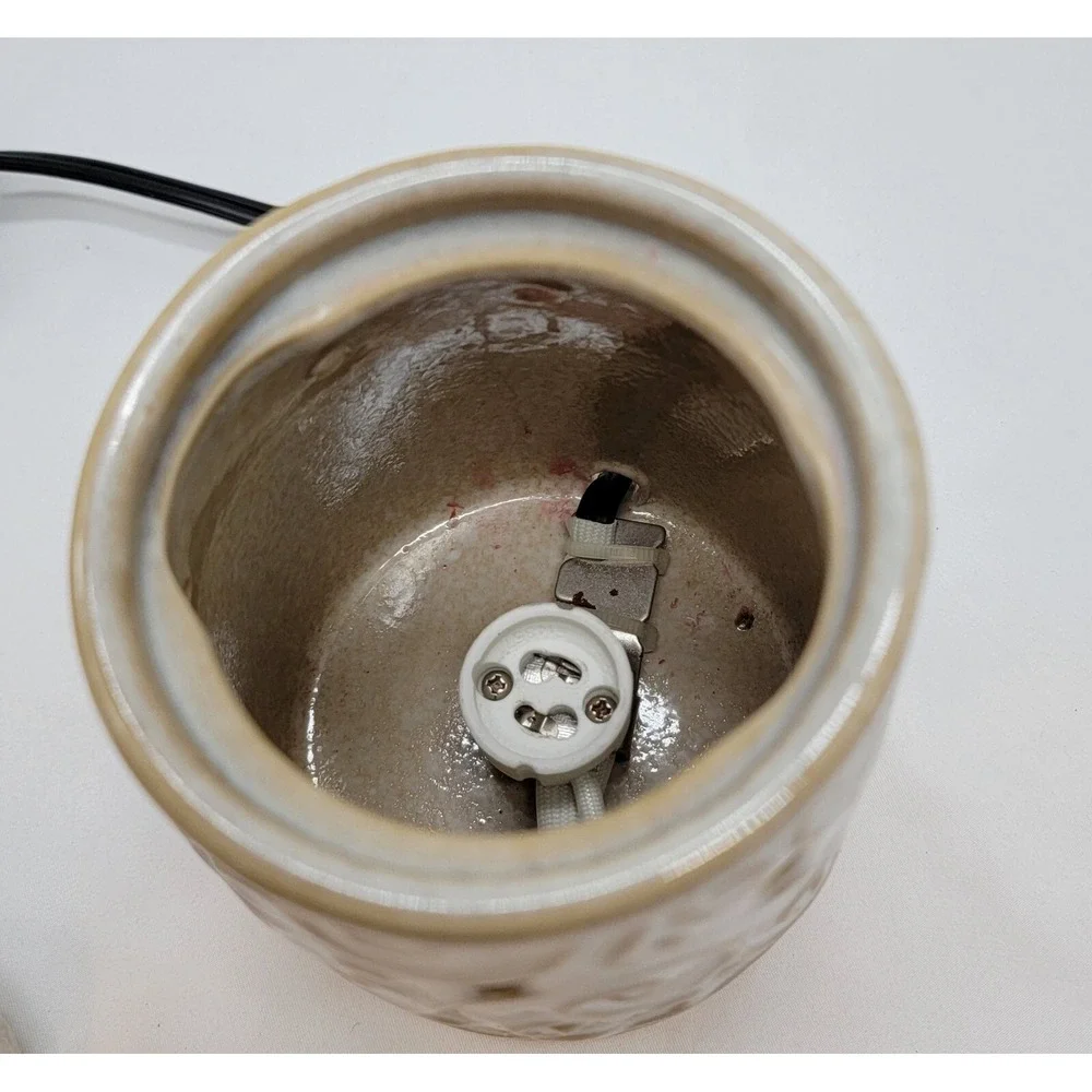 Essenza Scented Cream Beige Wax Warmer With Wax Scents Needs A Bulb